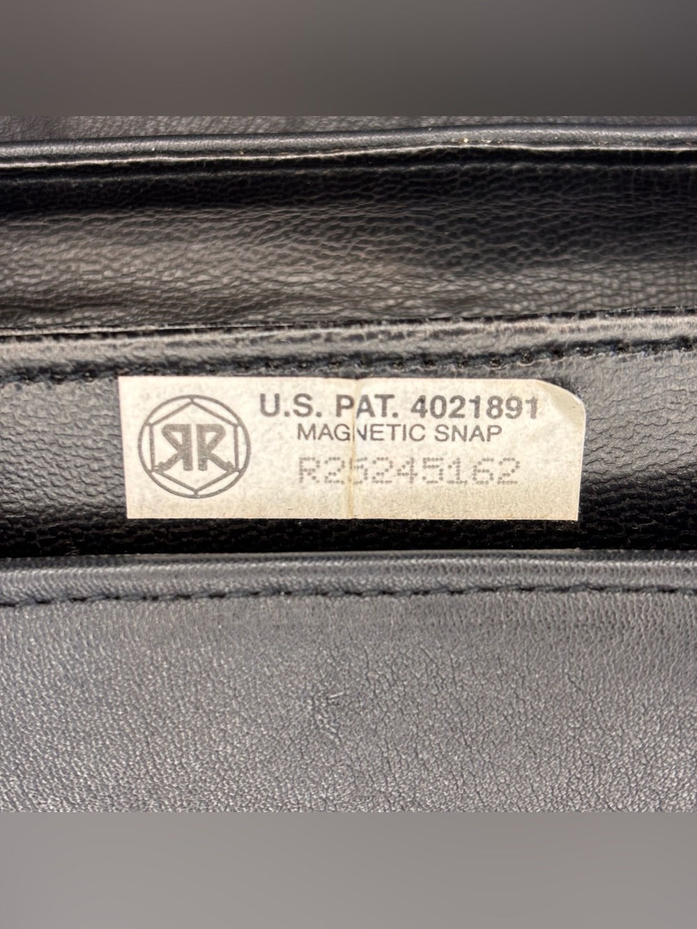 VINTAGE NORDSTROM Genuine Black Leather Shoulder Bag with Decorative Gold Accent - Picture 6 of 11